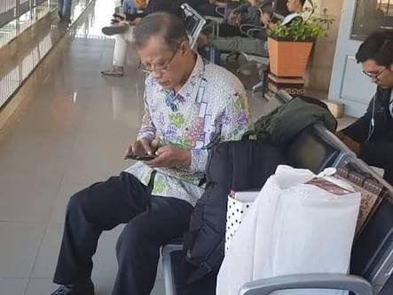 Foto Haedar yang Sedang Viral Foto Haedar yang Sedang Viral