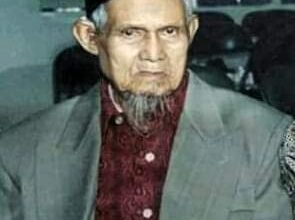 Cara Keren KH. Hambali Mengajari Fiqih Cara Keren KH. Hambali Mengajari Fiqih