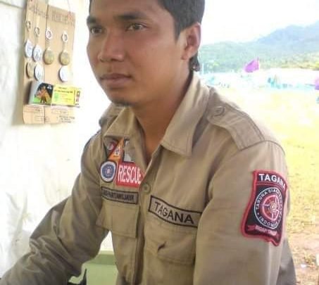 Mereka Adalah Para Pahlawan Sosial Mereka Adalah Para Pahlawan Sosial