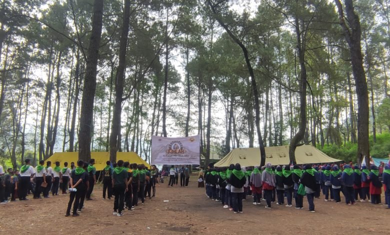 Ponpes Al-Furqon Muhammadiyah Cibiuk Mengadakan Kegiatan Rihlah Ke-13 Ponpes Al-Furqon Muhammadiyah Cibiuk Mengadakan Kegiatan Rihlah Ke-13