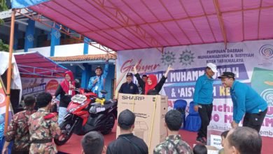 Kemeriahan Gebyar Jalan Sehat dan Launching Buku Kado Muktamar dari PDM Kota Tasikmalaya