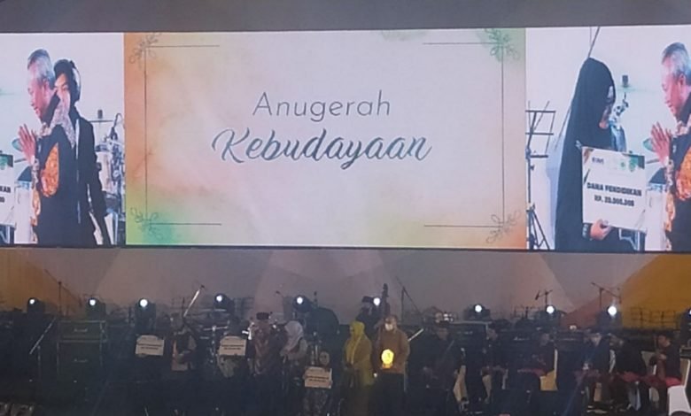 Muhammadiyah Anugerahi Penghargaan untuk Gesang, Waldjinah dan Didi Kempot Muhammadiyah Anugerahi Penghargaan untuk Gesang, Waldjinah dan Didi Kempot