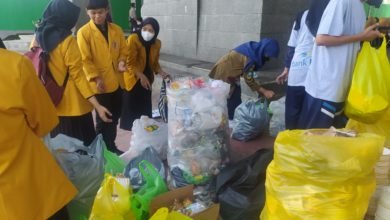 Mengenal Relawan Kebersihan Muktamar NA