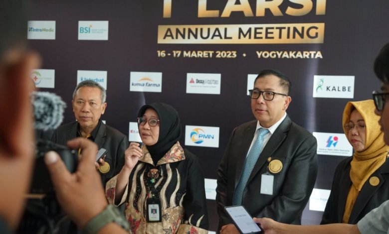 1st LARSI Annual Meeting Menuju Rumah Sakit Berkualitas 1st LARSI Annual Meeting Menuju Rumah Sakit Berkualitas