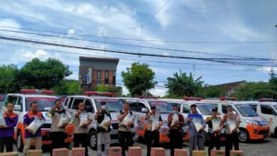 10 Driver Ambulan MU dapat Kado Ramadhan dari Lazismu DIY 10 Driver Ambulan MU dapat Kado Ramadhan dari Lazismu DIY