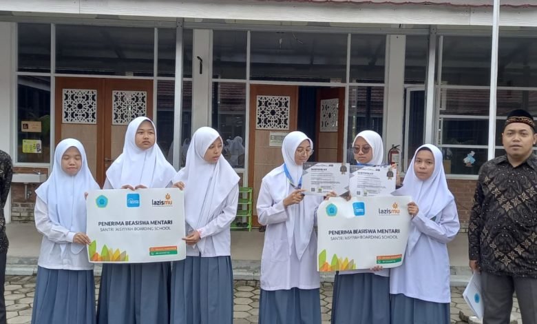 Rayakan Miladnya yang ke-10, ABS Bandung Buka Program Beasiswa Khusus, Ini Persyaratan dan Link Daftarnya Rayakan Miladnya yang ke-10, ABS Bandung Buka Program Beasiswa Khusus, Ini Persyaratan dan Link Daftarnya