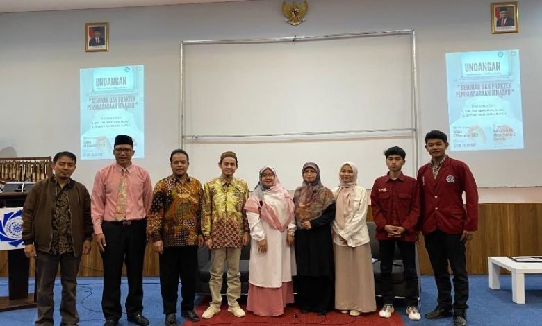 Tingkatkan Pemahaman Mahasiswa, Prodi PAI UM Bandung Gelar Seminar dan Praktik Pemulasaraan Jenazah Tingkatkan Pemahaman Mahasiswa, Prodi PAI UM Bandung Gelar Seminar dan Praktik Pemulasaraan Jenazah