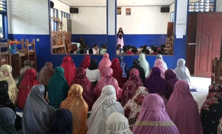 Pesantren Ramadhan MTs Muhammadiyah Babakan Loa Sumedang, Sucikan dan Bersihkan Hati Siswa Raih Prestasi Pesantren Ramadhan MTs Muhammadiyah Babakan Loa Sumedang, Sucikan dan Bersihkan Hati Siswa Raih Prestasi