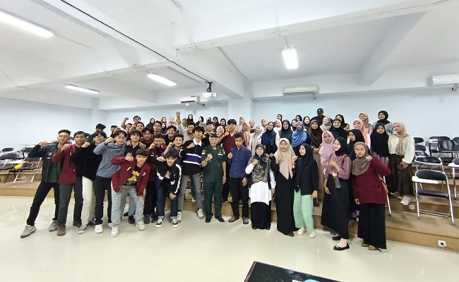 Prodi PAI UM Bandung Gelar Kuliah Umum Bersama Purnawirawan TNI Prodi PAI UM Bandung Gelar Kuliah Umum Bersama Purnawirawan TNI