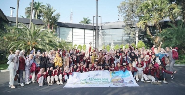 Belajar Pengolahan Hingga Inovasi, Mahasiswa UM Bandung Sambangi PT Marimas dan PT Nissin Belajar Pengolahan Hingga Inovasi, Mahasiswa UM Bandung Sambangi PT Marimas dan PT Nissin
