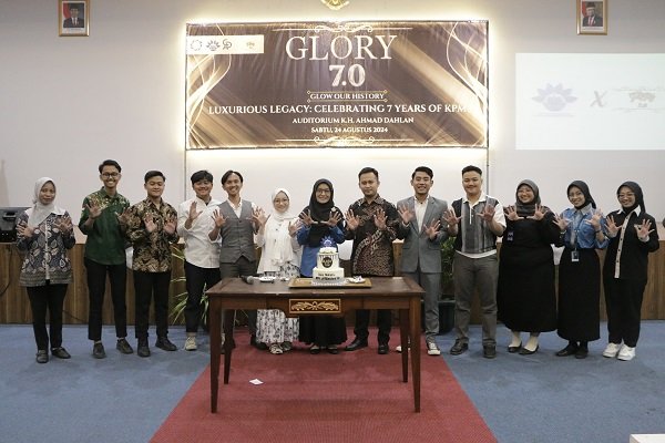 Korps Protokol Mahasiswa UM Bandung Gelar Perayaan Dies Natalis Ke-7 Korps Protokol Mahasiswa UM Bandung Gelar Perayaan Dies Natalis Ke-7