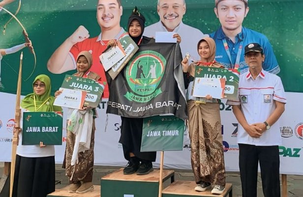 Top! Mahasiswa UM Bandung Sukses Raih Medali Emas Kejurnas Panahan Top! Mahasiswa UM Bandung Sukses Raih Medali Emas Kejurnas Panahan