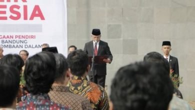 UM Bandung Gelar Upacara Bendera Dalam Rangka HUT ke-79 RI