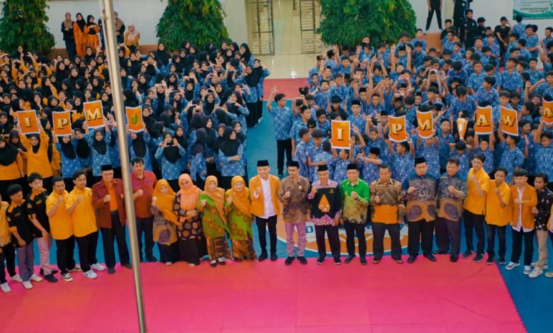 IPM Jawa Barat Gelar Gebyar Milad IPM ke-63 Bertema “Pelajar Berdampak, Jawa Barat Berdaya” diikuti 3000 Pelajar Muhammadiyah se-Jawa Barat IPM Jawa Barat Gelar Gebyar Milad IPM ke-63 Bertema “Pelajar Berdampak, Jawa Barat Berdaya” diikuti 3000 Pelajar Muhammadiyah se-Jawa Barat