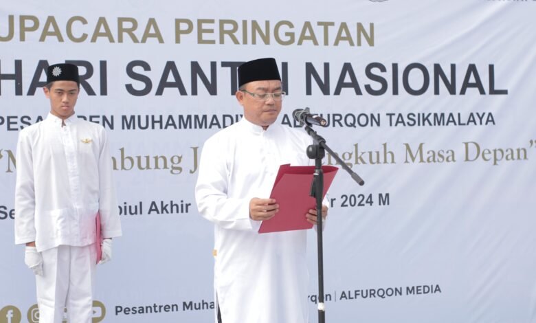 Upacara Hari Santri Nasional 2024 di Pesantren Muhammadiyah Al-Furqon: Santri Harus Sadari Peran Sebagai Generasi Rabbani, Siap Belajar, dan Mengajar! Upacara Hari Santri Nasional 2024 di Pesantren Muhammadiyah Al-Furqon: Santri Harus Sadari Peran Sebagai Generasi Rabbani, Siap Belajar, dan Mengajar!