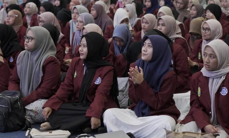FAI UM Bandung Gelar Stadium Generale, Ini Pesan Penting Warek dan Dekan FAI UM Bandung Gelar Stadium Generale, Ini Pesan Penting Warek dan Dekan