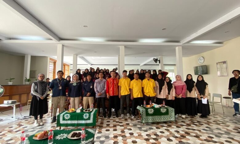 Bersama IPM Jabar, KPU Menyelenggarakan Sosialisasi Pendidikan Pemilihan Gubernur Dan Wakil Gubernur 2024 Bersama IPM Jabar, KPU Menyelenggarakan Sosialisasi Pendidikan Pemilihan Gubernur Dan Wakil Gubernur 2024
