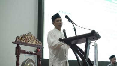 Seminar UM Bandung Singkap Distorsi Makna dalam Terjemahan Al-Quran Versi Ahmadiyah Seminar UM Bandung Singkap Distorsi Makna dalam Terjemahan Al-Quran Versi Ahmadiyah