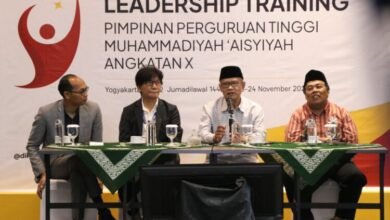 Pemimpin yang Baik Adalah Mereka Yang Memproyeksikan Masa Depan Pemimpin yang Baik Adalah Mereka Yang Memproyeksikan Masa Depan