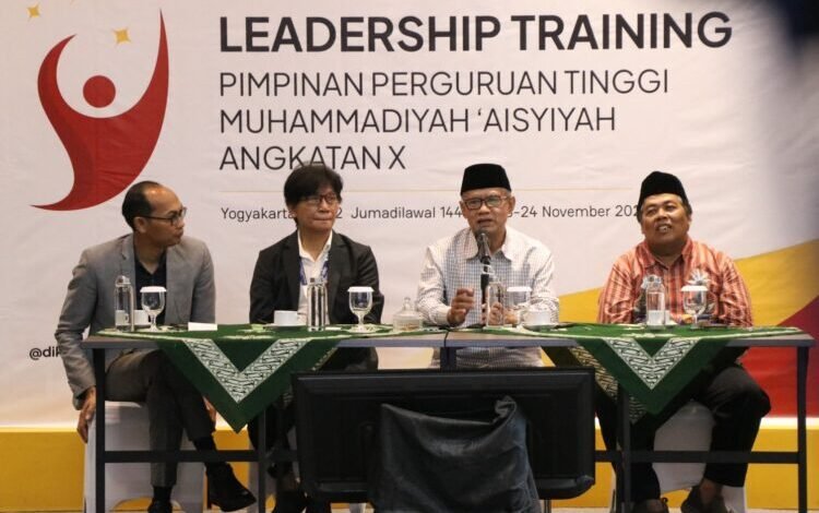 Pemimpin yang Baik Adalah Mereka Yang Memproyeksikan Masa Depan Pemimpin yang Baik Adalah Mereka Yang Memproyeksikan Masa Depan