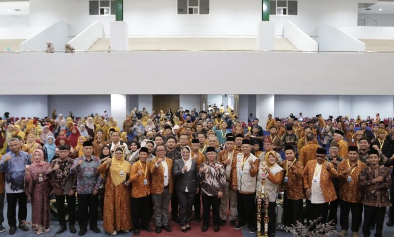 Keimanan, Ketakwaan, dan Akhlak Mulia Jadi Tiga Fokus Revitalisasi PAI Keimanan, Ketakwaan, dan Akhlak Mulia Jadi Tiga Fokus Revitalisasi PAI