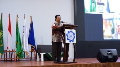 Dulu, Buku Karya Ilmuwan Ditimbang Dengan Emas Dulu, Buku Karya Ilmuwan Ditimbang Dengan Emas