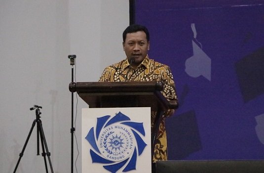 Sarjana Harus Punya Mindset Berorientasi Solusi Sarjana Harus Punya Mindset Berorientasi Solusi