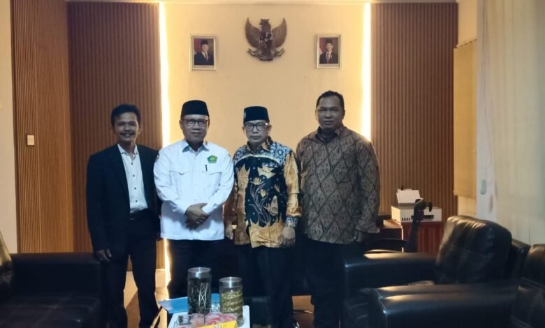 Jalin Sinergi dengan Kemenag Sumedang, Dikdasmen PNF Muhammadiyah Sumedang Siap Tingkatkan Pelayanan di Bidang Pendidikan Jalin Sinergi dengan Kemenag Sumedang, Dikdasmen PNF Muhammadiyah Sumedang Siap Tingkatkan Pelayanan di Bidang Pendidikan