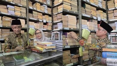 Kunjungan Bersejarah Haedar Nashir ke Toko Kitab ABC Garut, Tempat Kenangan 48 Tahun Lalu Kunjungan Bersejarah Haedar Nashir ke Toko Kitab ABC Garut, Tempat Kenangan 48 Tahun Lalu
