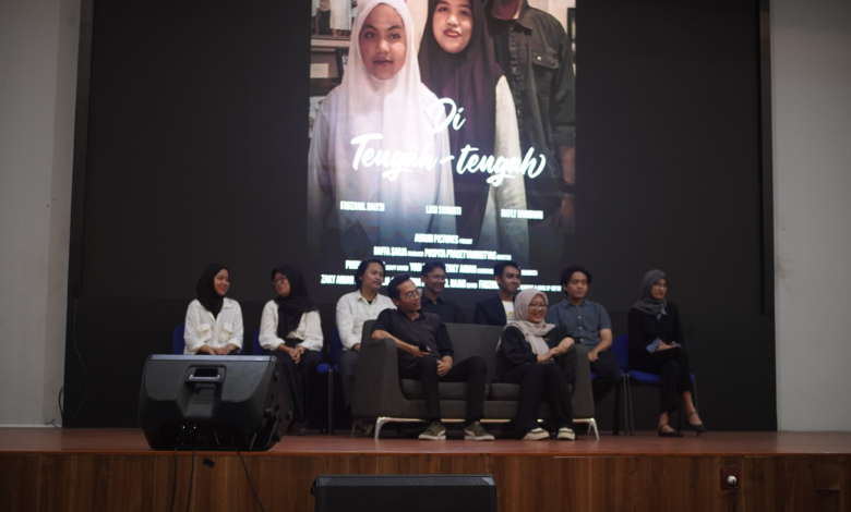 Mahasiswa UM Bandung Pamerkan Karya Sinematografi Lewat “Layar 7 Makna” Mahasiswa UM Bandung Pamerkan Karya Sinematografi Lewat “Layar 7 Makna”