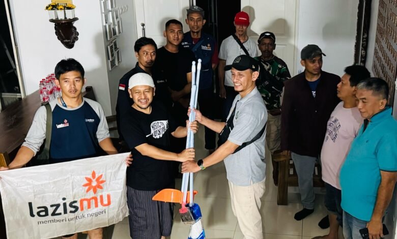 PCM Gunung Putri Tanggap Darurat Musibah Banjir Bojong Kulur PCM Gunung Putri Tanggap Darurat Musibah Banjir Bojong Kulur