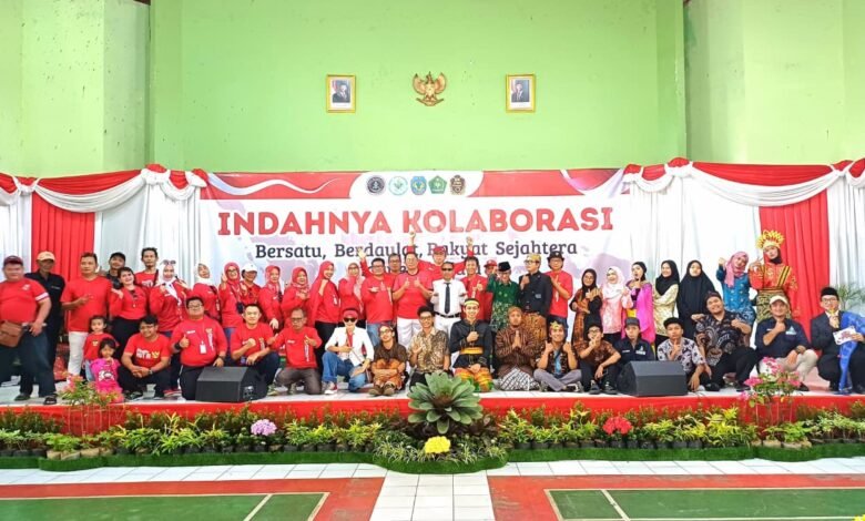 AMM Pondok Gede Bersama RW 16 Jatimakmur dan SMPN 45 Kota Bekasi Semarakkan Upacara 17 Agustus dan Pentas Seni AMM Pondok Gede Bersama RW 16 Jatimakmur dan SMPN 45 Kota Bekasi Semarakkan Upacara 17 Agustus dan Pentas Seni