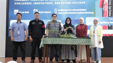 Dies Natalis ke-8, Himprofar Tegaskan Komitmen Hadapi Tantangan Dunia Farmasi Dies Natalis ke-8, Himprofar Tegaskan Komitmen Hadapi Tantangan Dunia Farmasi