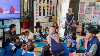 Kolaborasi Mahasiswa KKN dan Guru TK, Ciptakan Suasana Belajar Menyenangkan