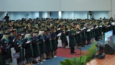 Ratusan Sarjana UM Bandung Resmi Dikukuhkan dalam Wisuda Ke-8 Gelombang Dua