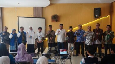 PWM Jawa Barat Lepas Kontingen Olympicad VIII Ke Makassar PWM Jawa Barat Lepas Kontingen Olympicad VIII Ke Makassar