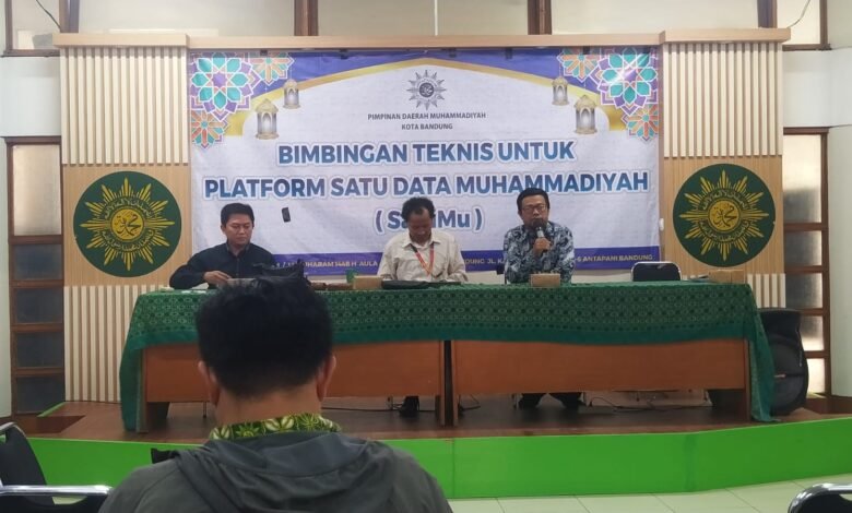PDM Kota Bandung Gelar Bimbingan Teknis Platform Satu Data Muhammadiyah (SatuMu) PDM Kota Bandung Gelar Bimbingan Teknis Platform Satu Data Muhammadiyah (SatuMu)