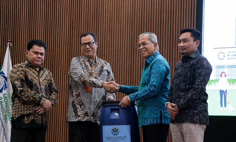 Kementerian Lingkungan Hidup Ajak UM Bandung Perkuat Gerakan Kampus Hijau Berkelanjutan Kementerian Lingkungan Hidup Ajak UM Bandung Perkuat Gerakan Kampus Hijau Berkelanjutan