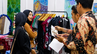 Batik Mahasiswa Prodi KTF UM Bandung Menyapa Panggung Nasional